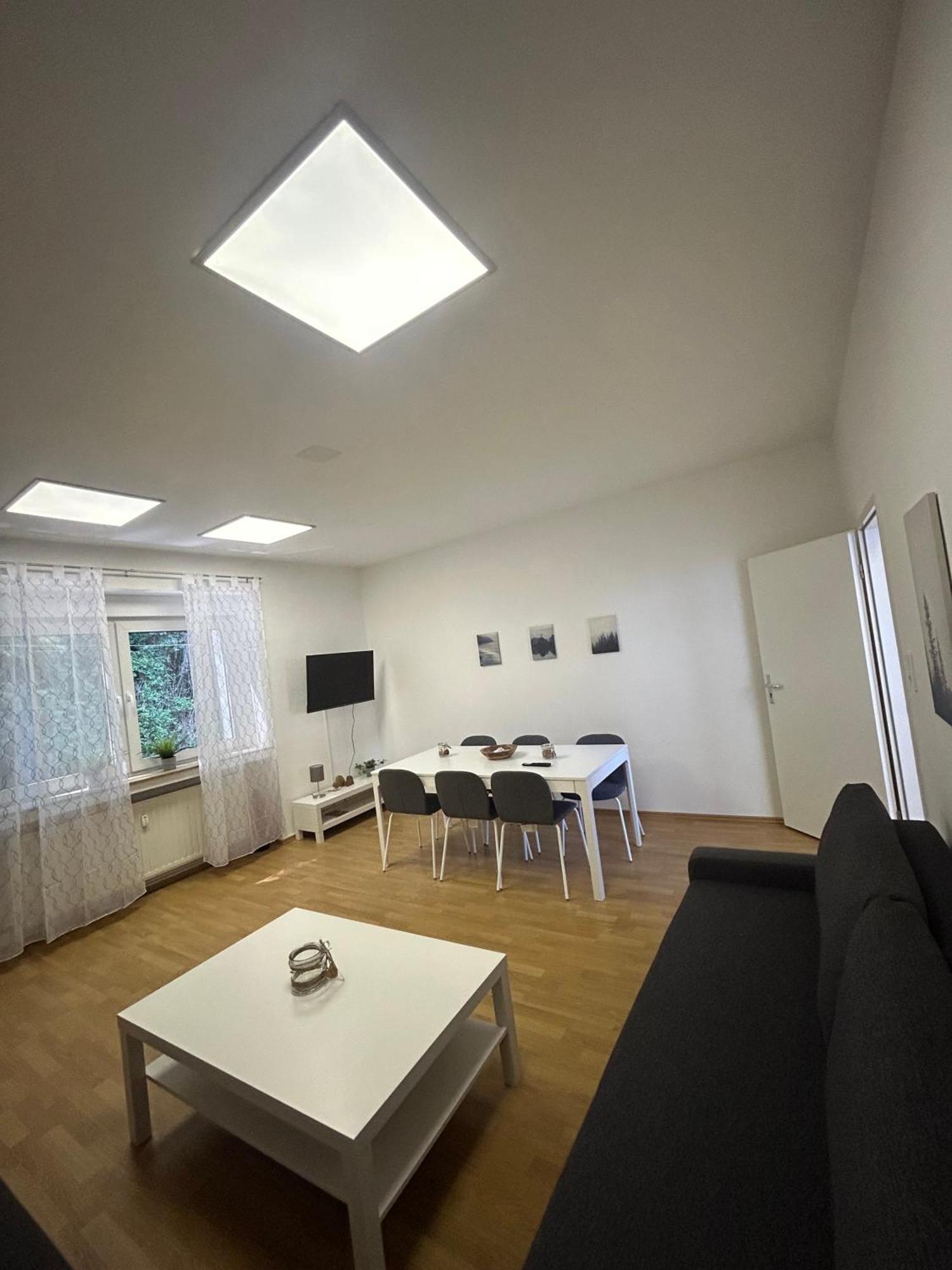 Gemuetliche Ferienwohnung - Voll Ausgestattet, Zentral Aber Ruhig ! Wuppertal Exterior foto