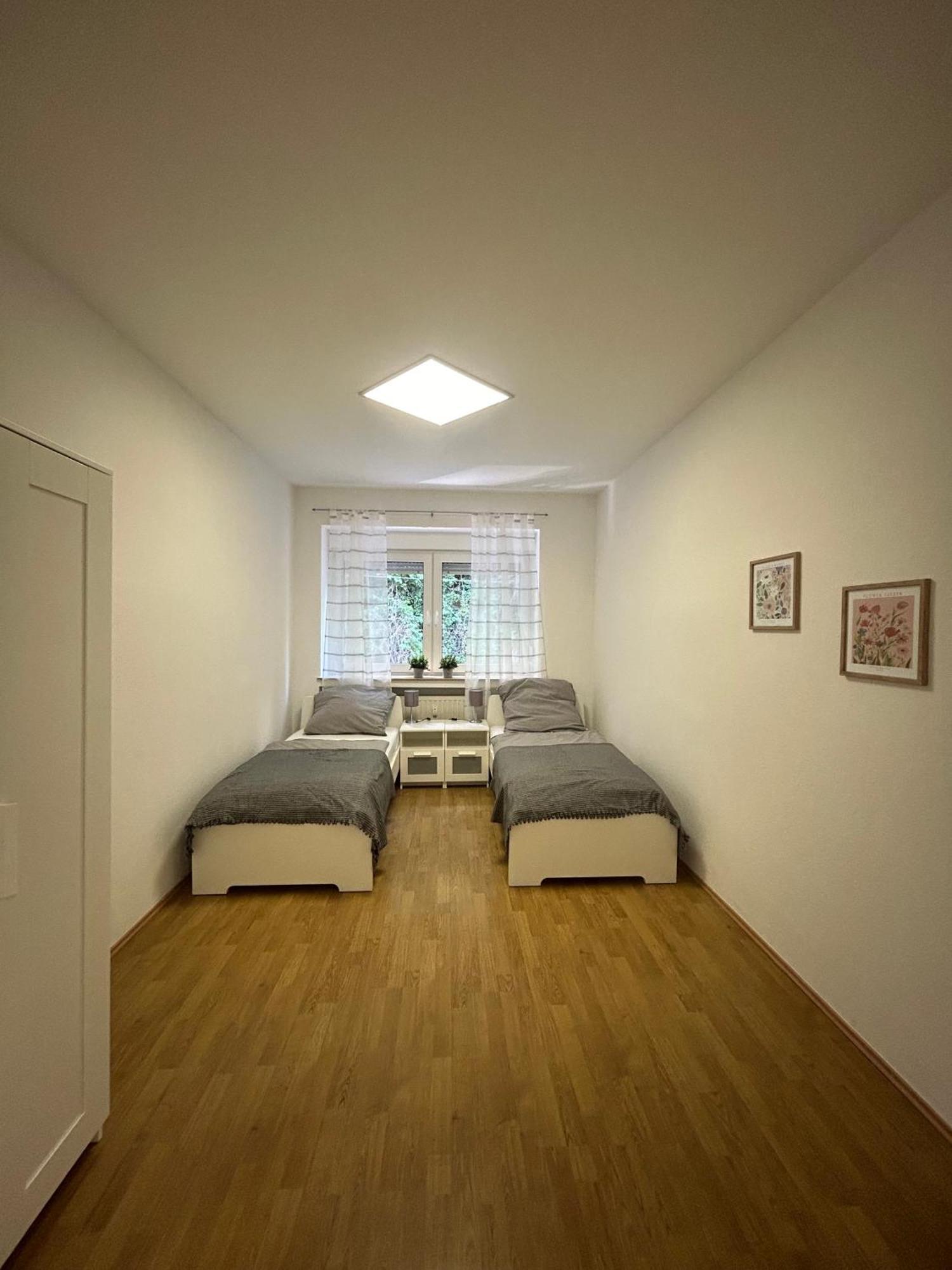 Gemuetliche Ferienwohnung - Voll Ausgestattet, Zentral Aber Ruhig ! Wuppertal Exterior foto