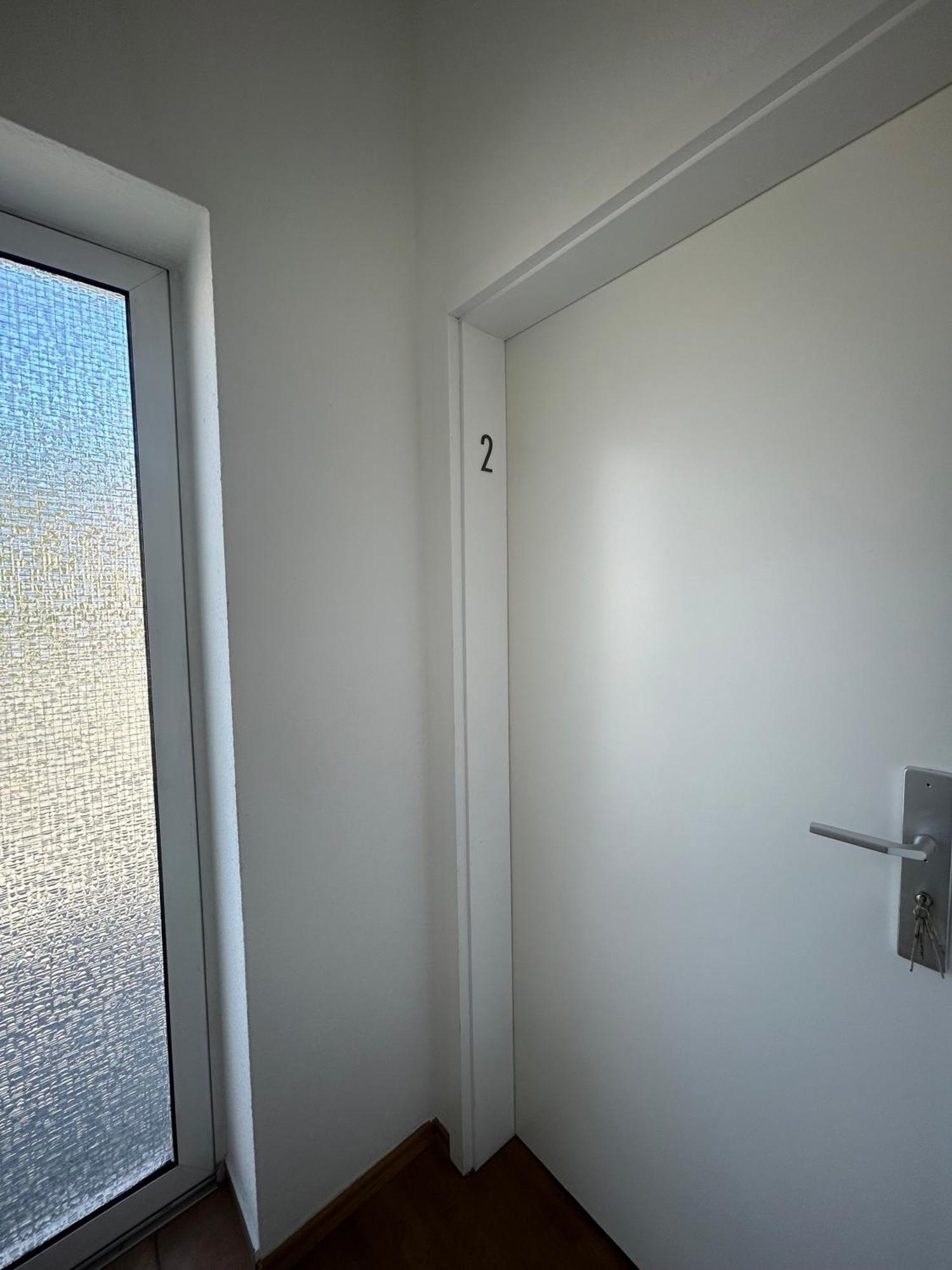 Gemuetliche Ferienwohnung - Voll Ausgestattet, Zentral Aber Ruhig ! Wuppertal Exterior foto