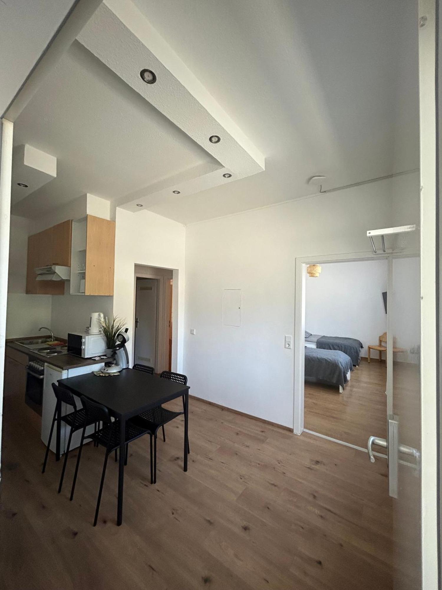 Gemuetliche Ferienwohnung - Voll Ausgestattet, Zentral Aber Ruhig ! Wuppertal Exterior foto